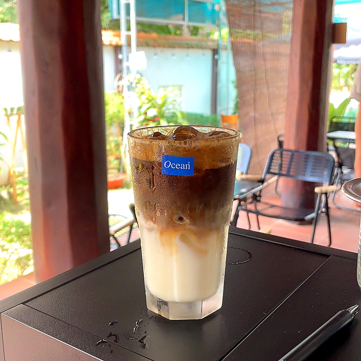 Bạc xỉu đá tại Milano Coffee Nhà Gỗ